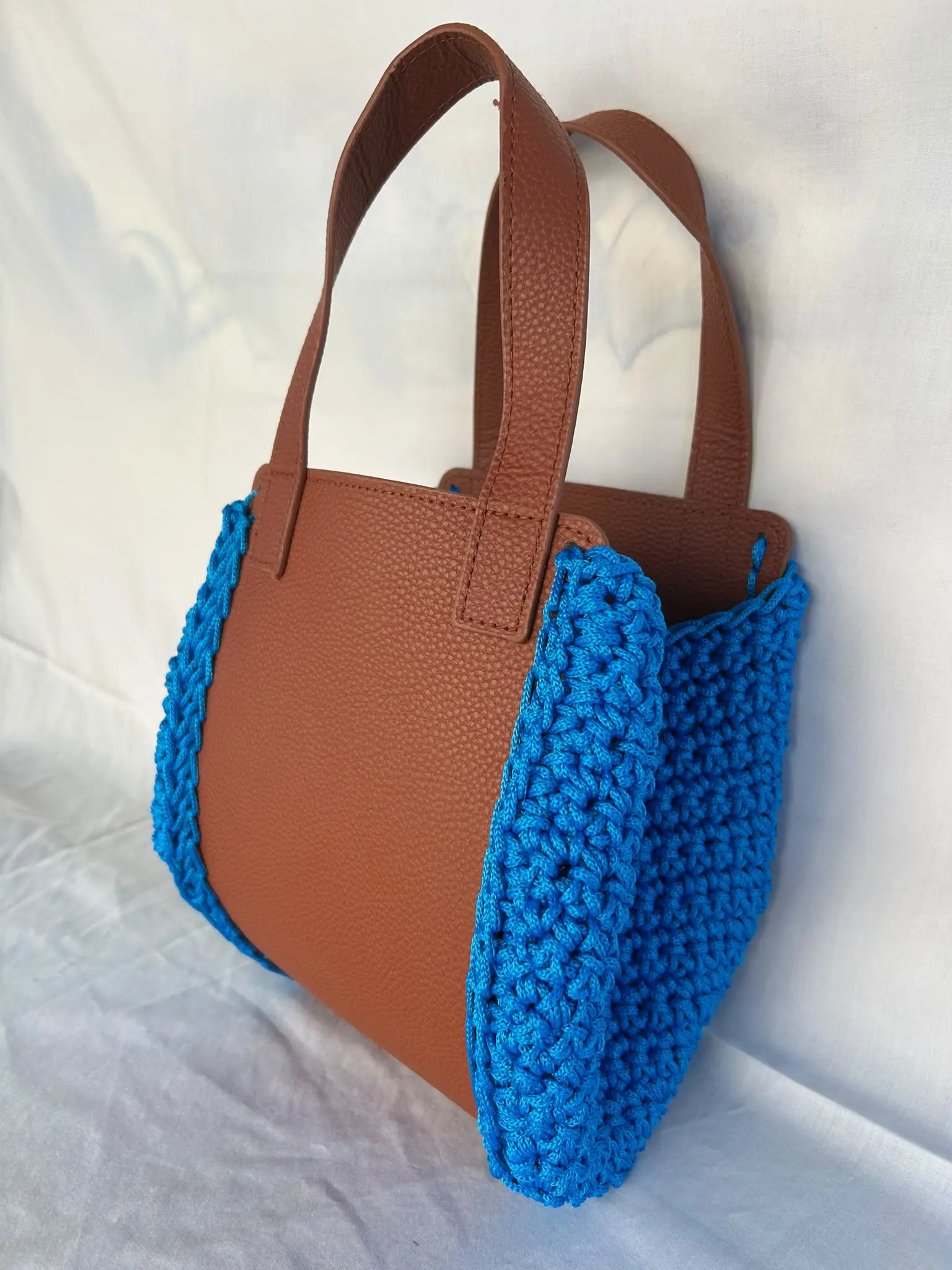 Mala saco azul e castanha – Malas e carteiras