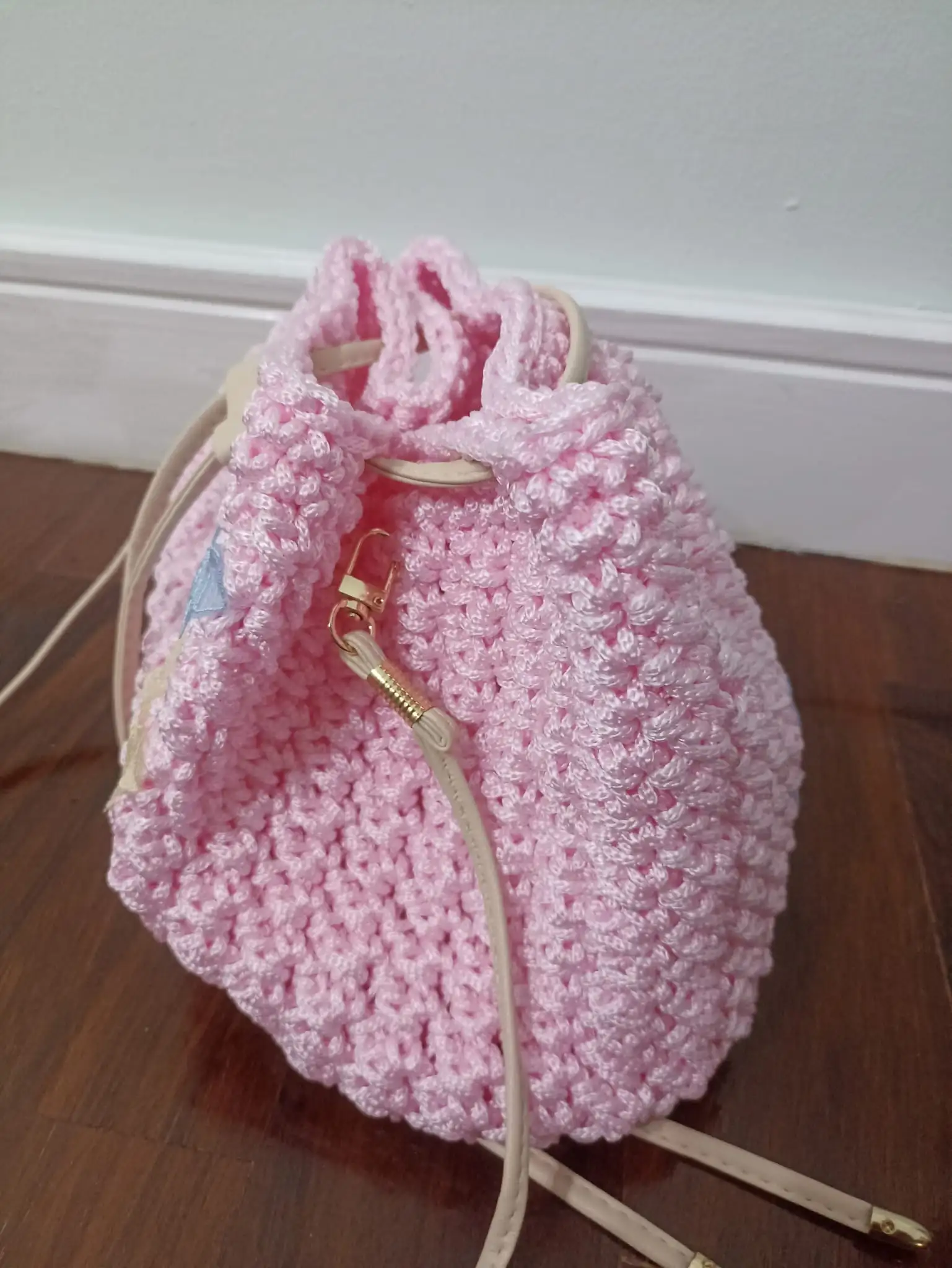 Foto 5 de 8: Mala saco rosa com borboletas