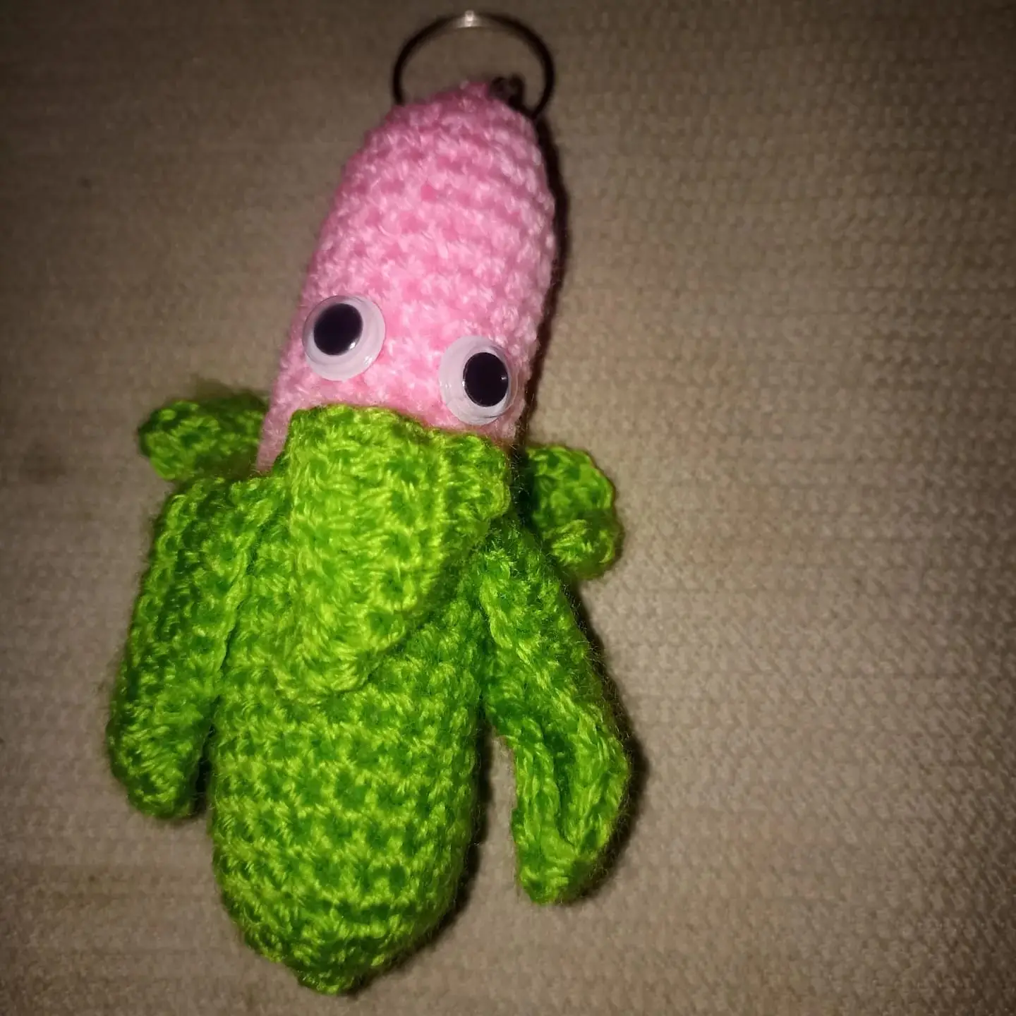 Porta-chaves banana verde e rosa – Acessórios