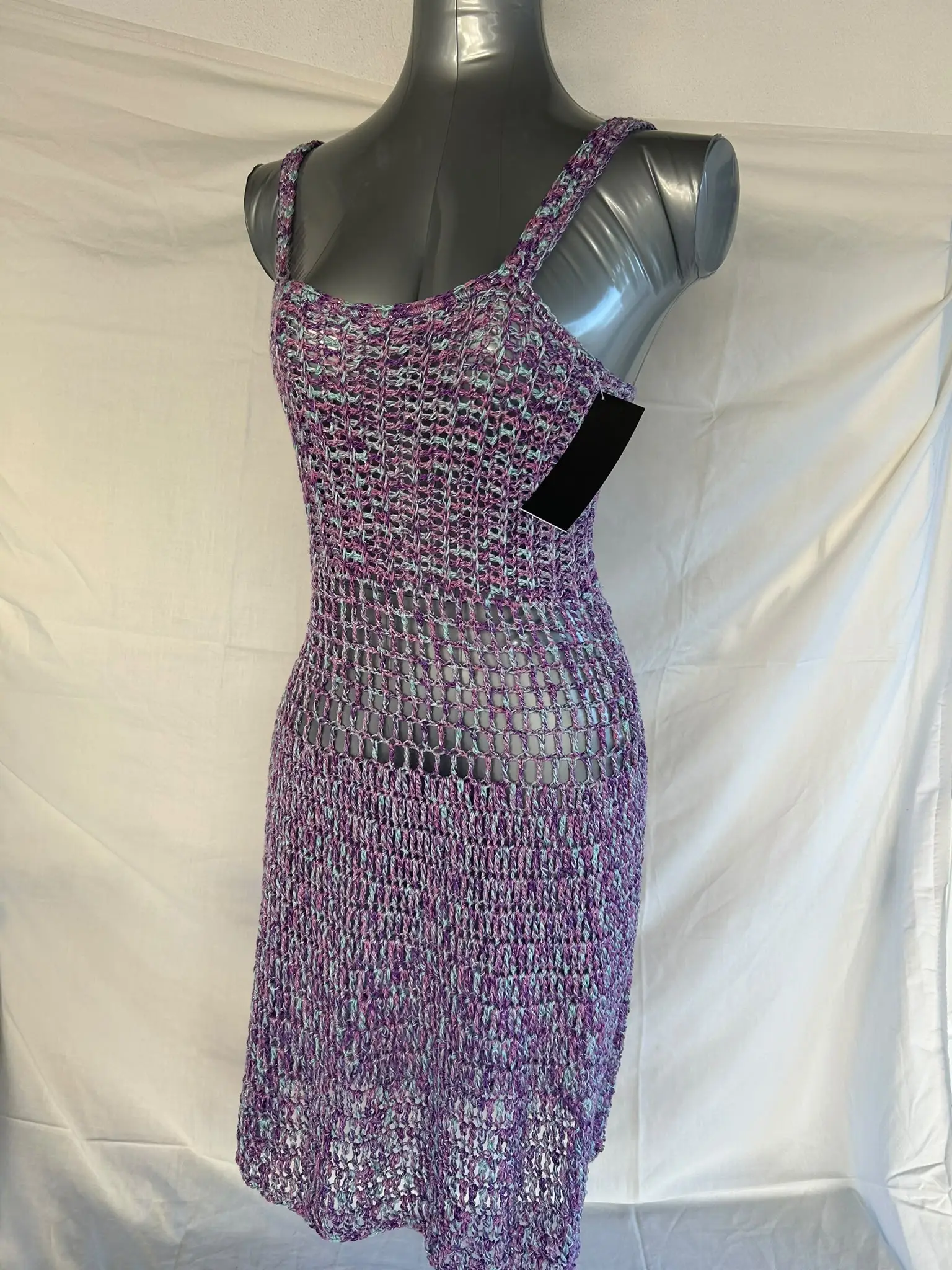 Vestido lilás de alças – Roupa